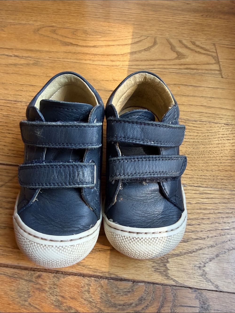 Naturino Navy Leather Velcro Sneakers-22 wide